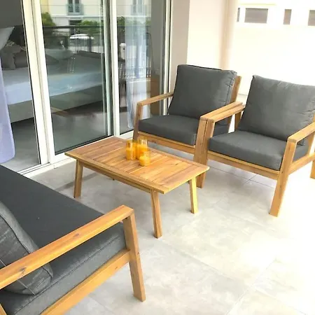 Centre 80m2 - Terrasse - Parking Gratuit Appartamento *