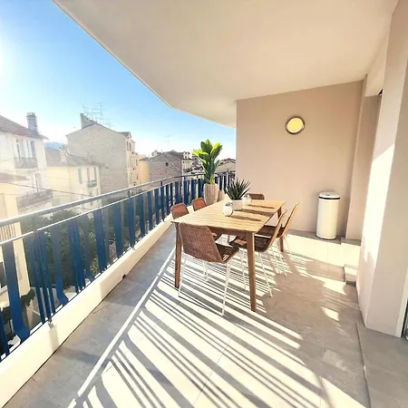 Centre 80m2 - Terrasse - Parking Gratuit Cannes