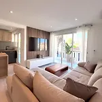 Apartment Centre 80m2 - Terrasse - Parking Gratuit