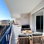Centre 80m2 - Terrasse - Parking Gratuit Apartment