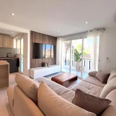 Apartman Centre 80m2 - Terrasse - Parking Gratuit